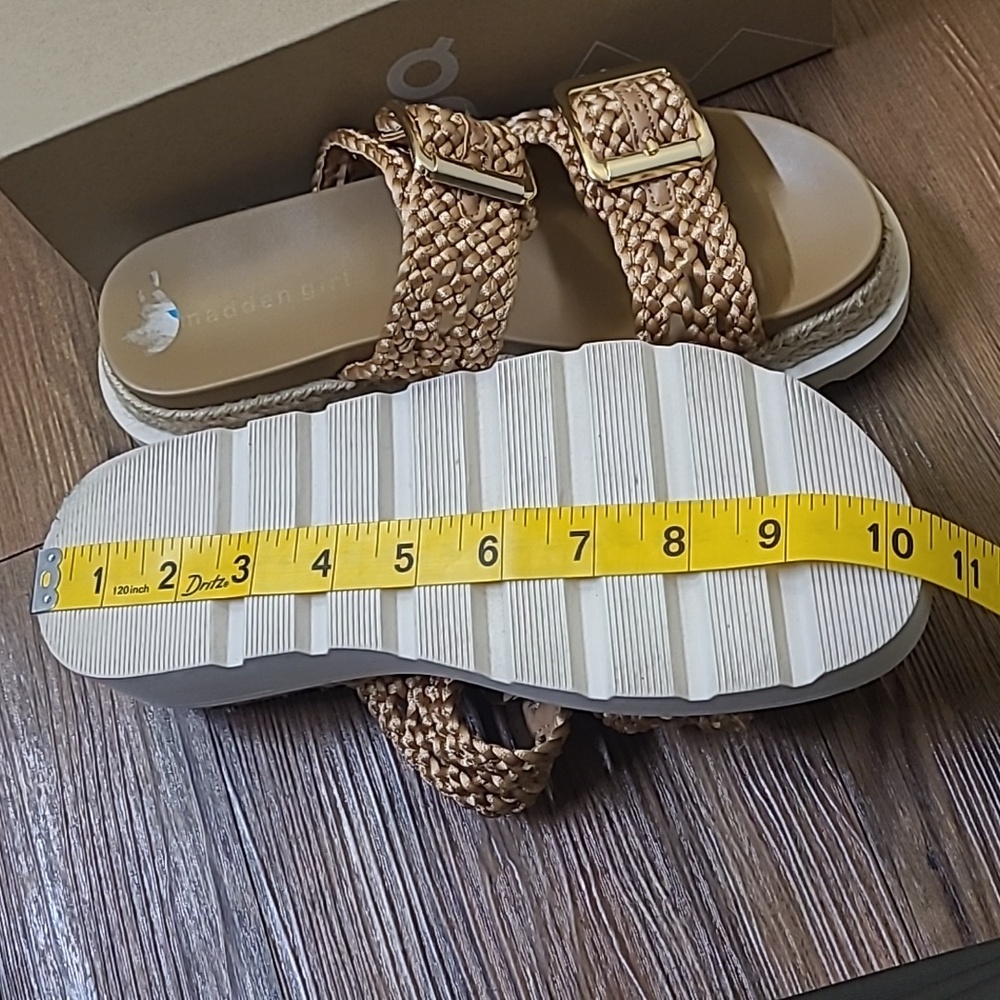 MADEN GIRL Women's Tan Woven Sandals with Gold Buckles used good‎ condition - Picture 8 of 13
